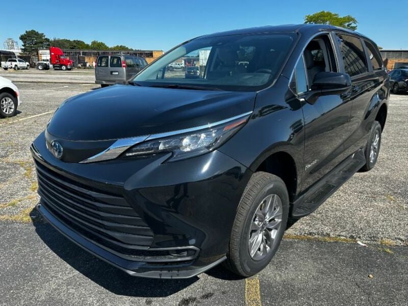 2024 Toyota Sienna