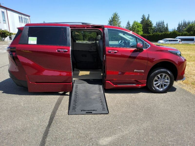 2024 Toyota Sienna