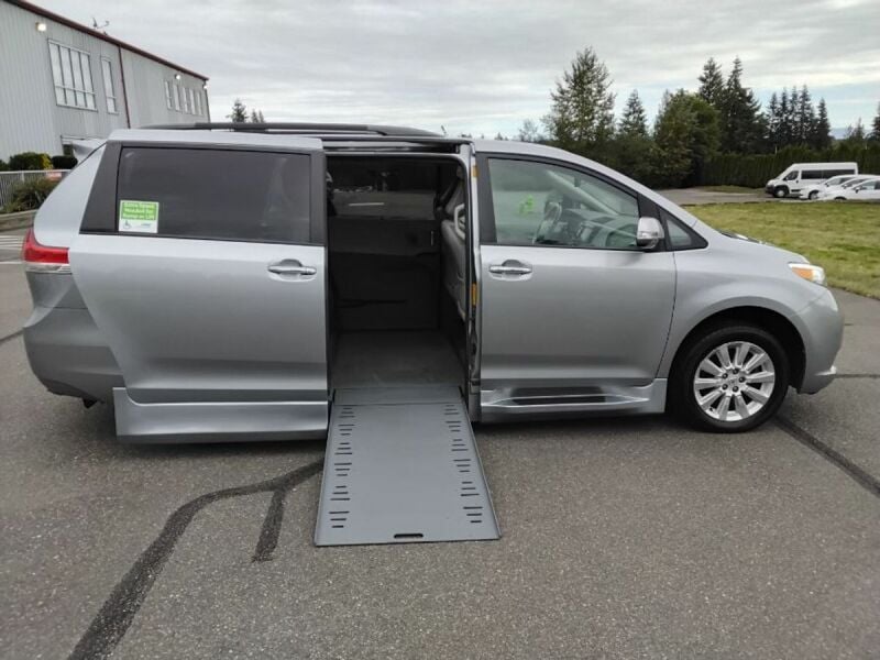 2013 Toyota Sienna