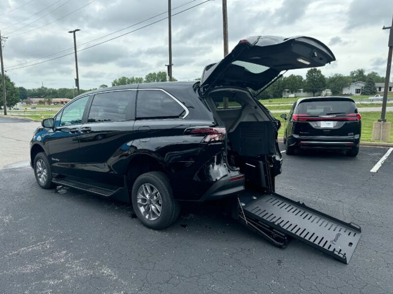 2024 Toyota Sienna