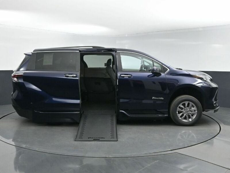 2024 Toyota Sienna