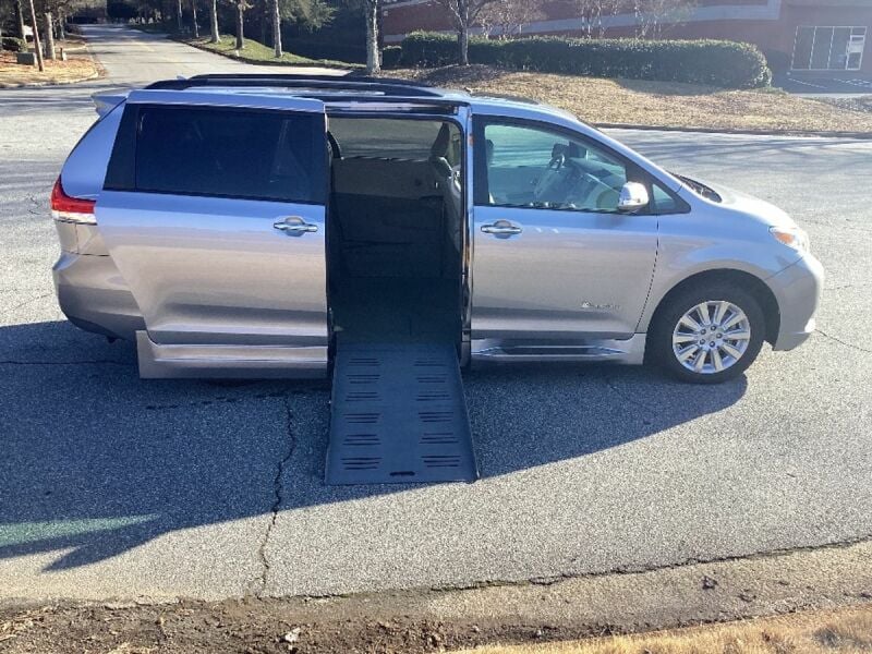 2013 Toyota Sienna