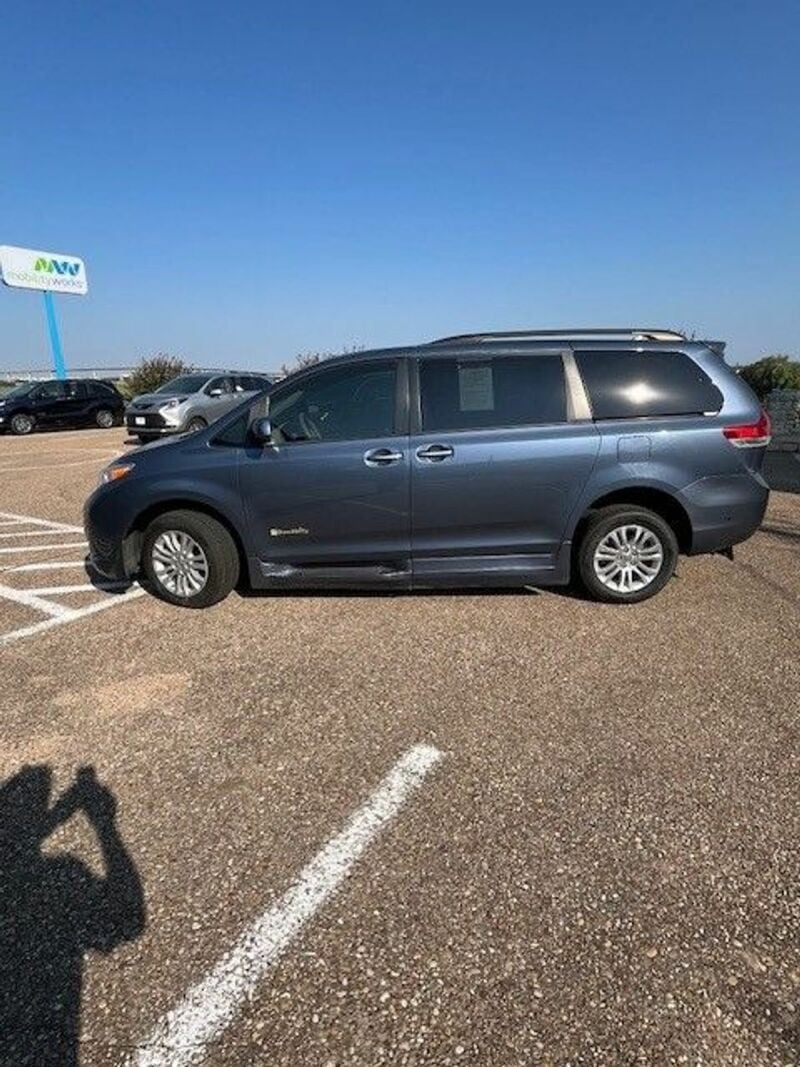 2013 Toyota Sienna