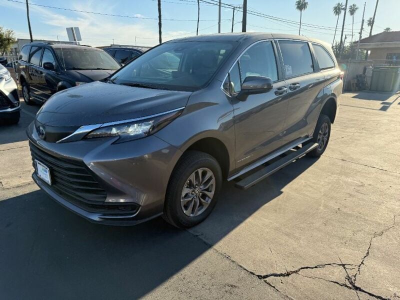 2024 Toyota Sienna