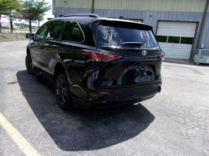 2024 Toyota Sienna