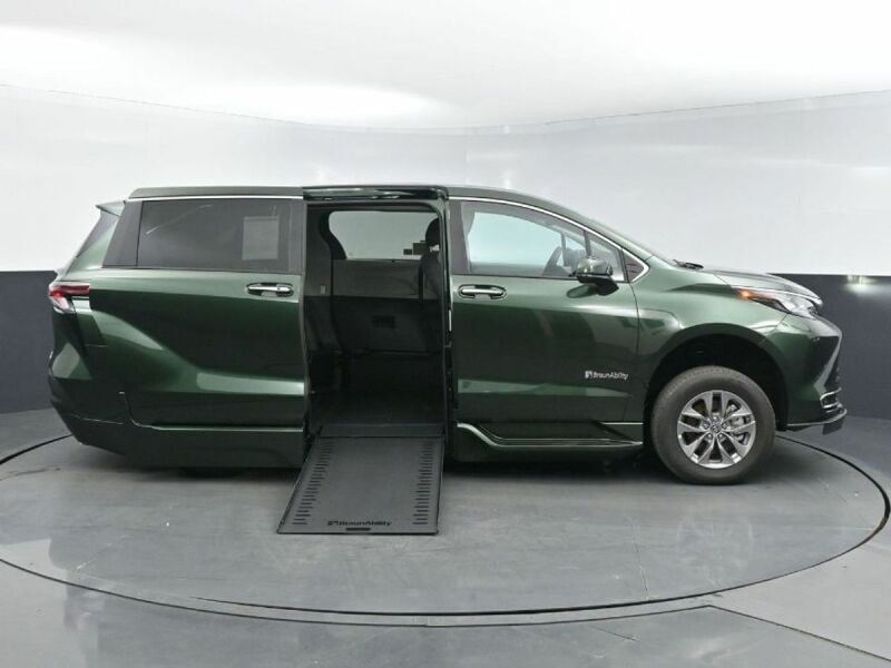 2024 Toyota Sienna