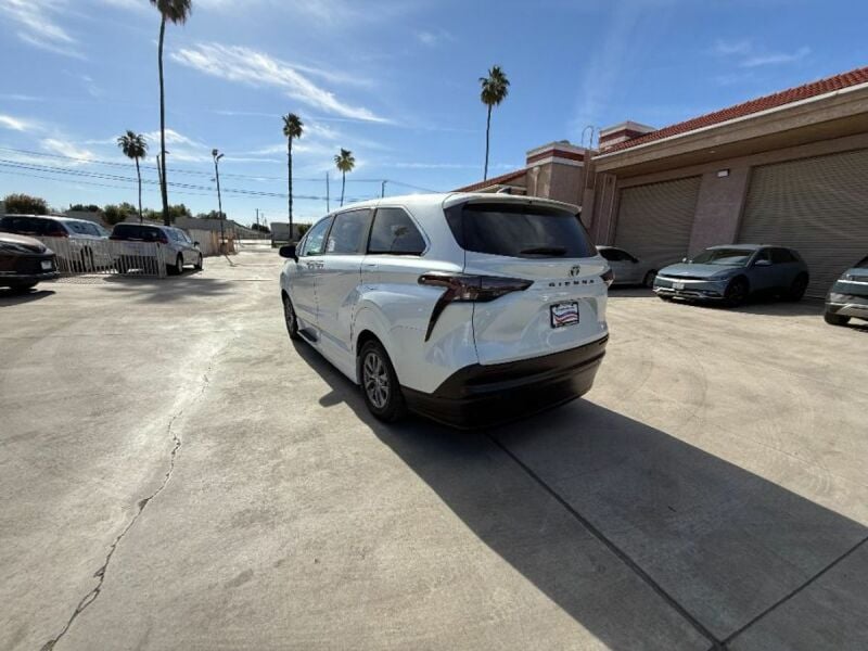 2024 Toyota Sienna