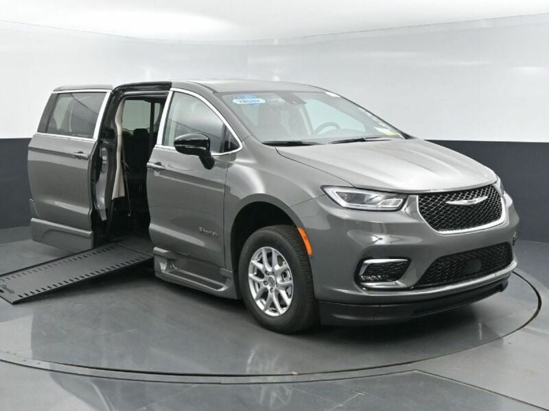 2024 Chrysler Pacifica