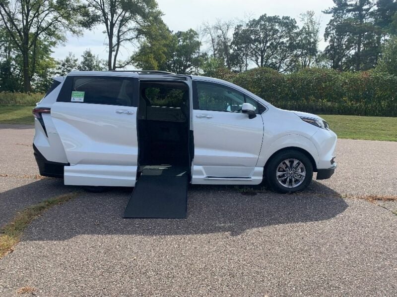 2024 Toyota Sienna