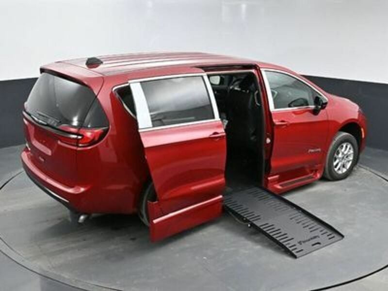 2025 Chrysler Pacifica