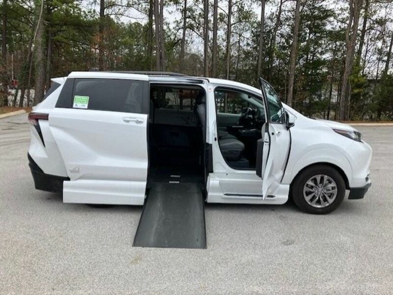 2023 Toyota Sienna