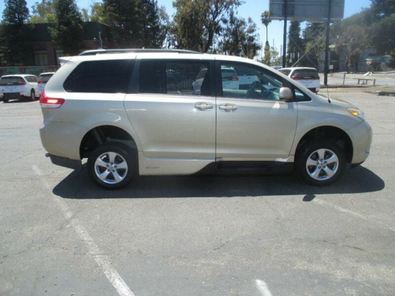 2014 Toyota Sienna