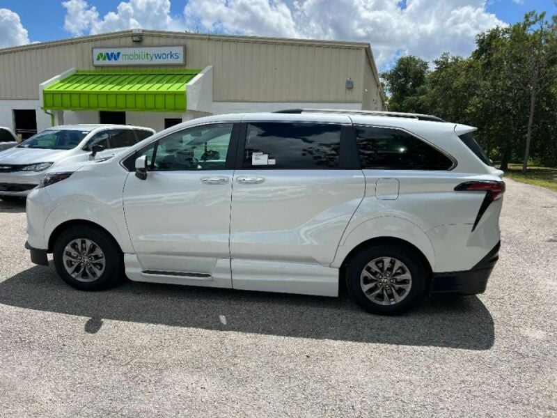 2024 Toyota Sienna