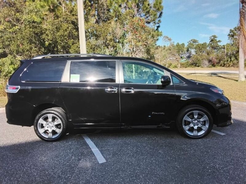 2014 Toyota Sienna