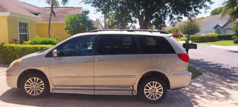 2009 Toyota Sienna