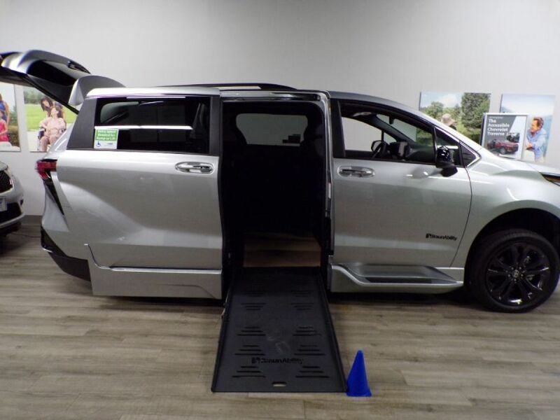 2024 Toyota Sienna