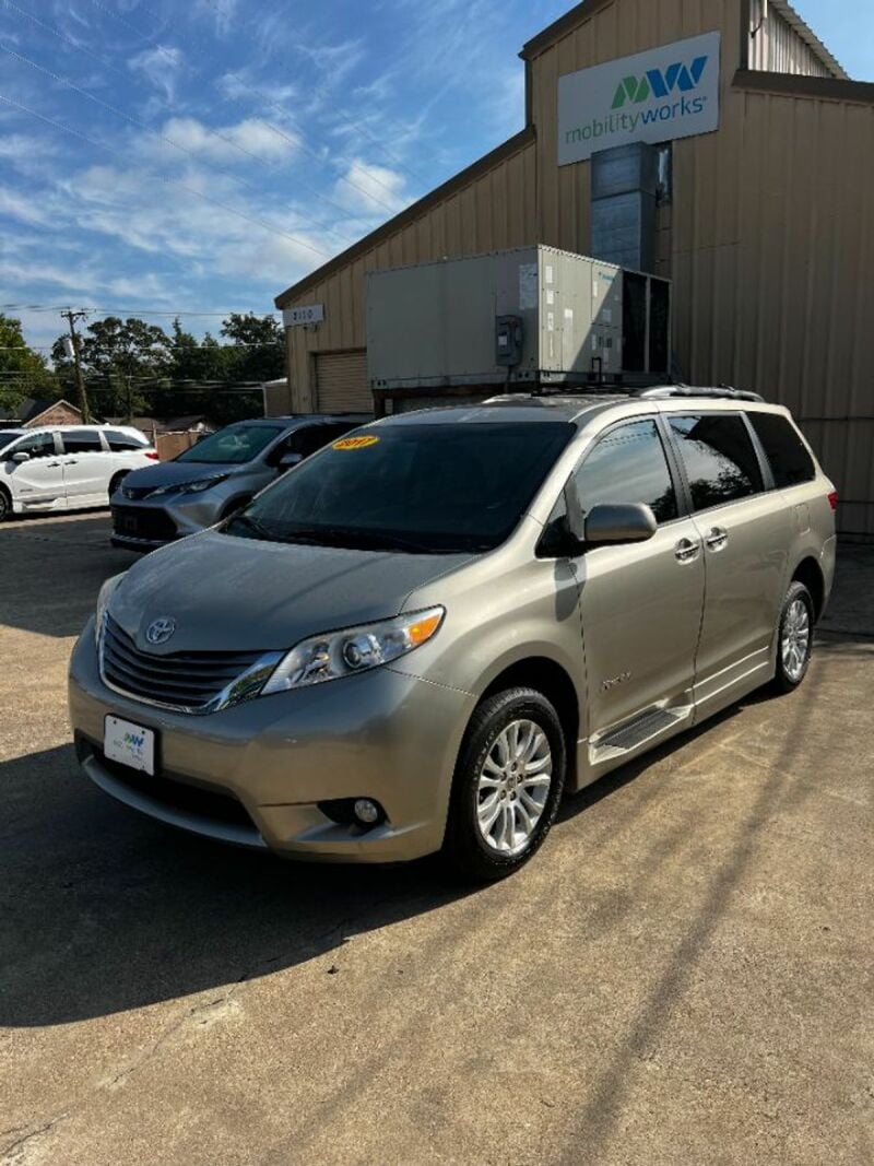 2017 Toyota Sienna