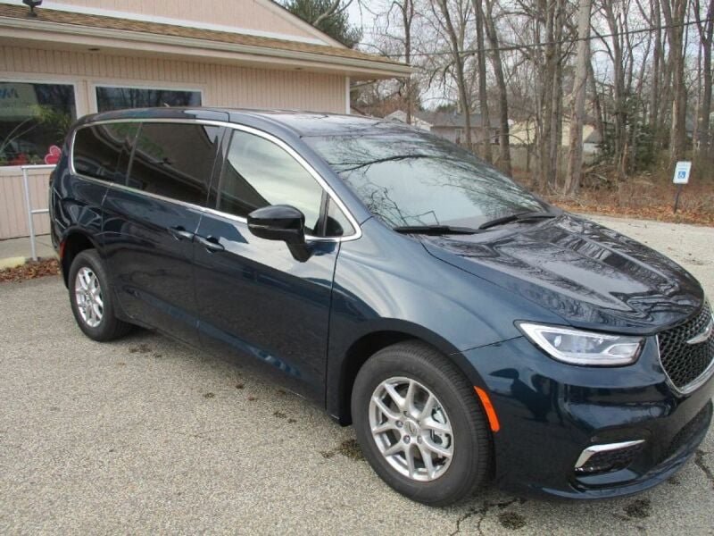 2024 Chrysler Pacifica