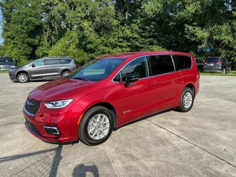 2024 Chrysler Pacifica