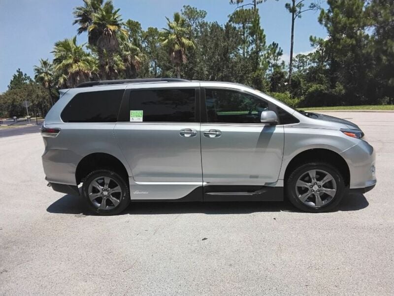 2015 Toyota Sienna