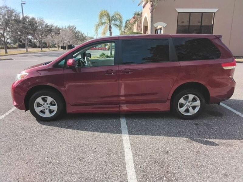 2011 Toyota Sienna