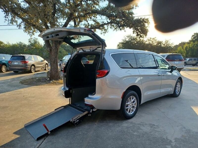 2024 Chrysler Pacifica