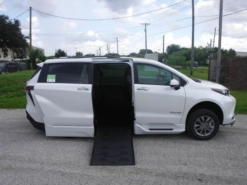 2024 Toyota Sienna