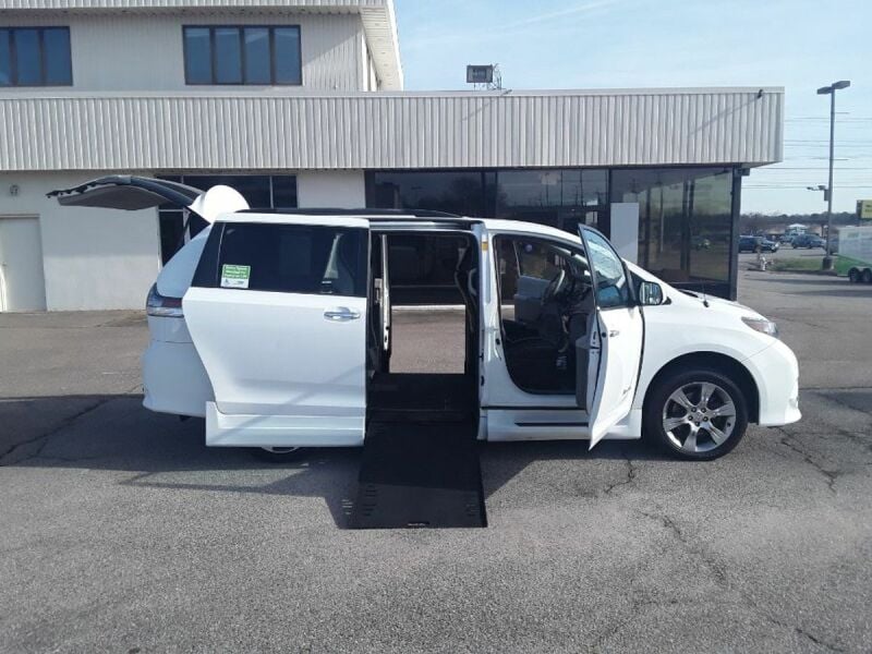 2013 Toyota Sienna