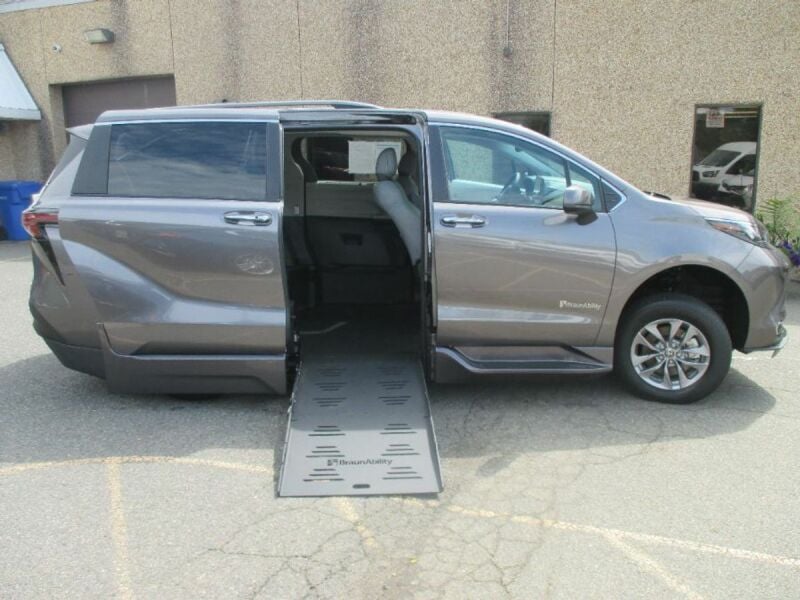 2024 Toyota Sienna