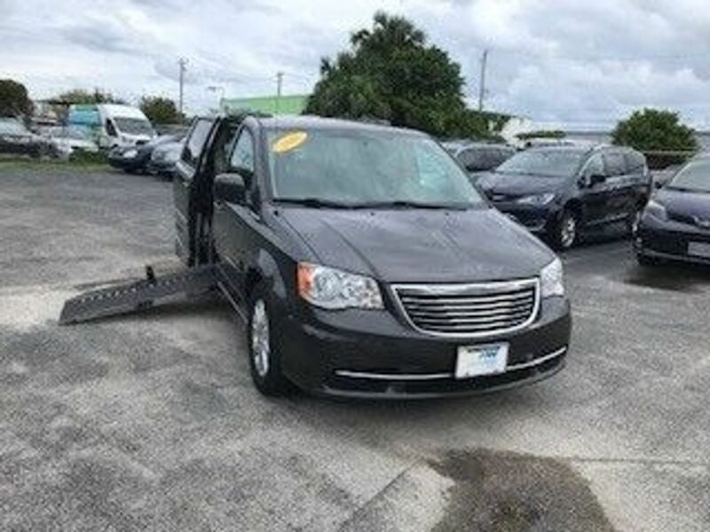 2015 Chrysler Town and Country