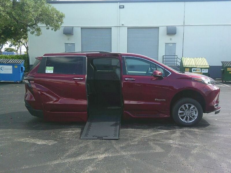 2024 Toyota Sienna