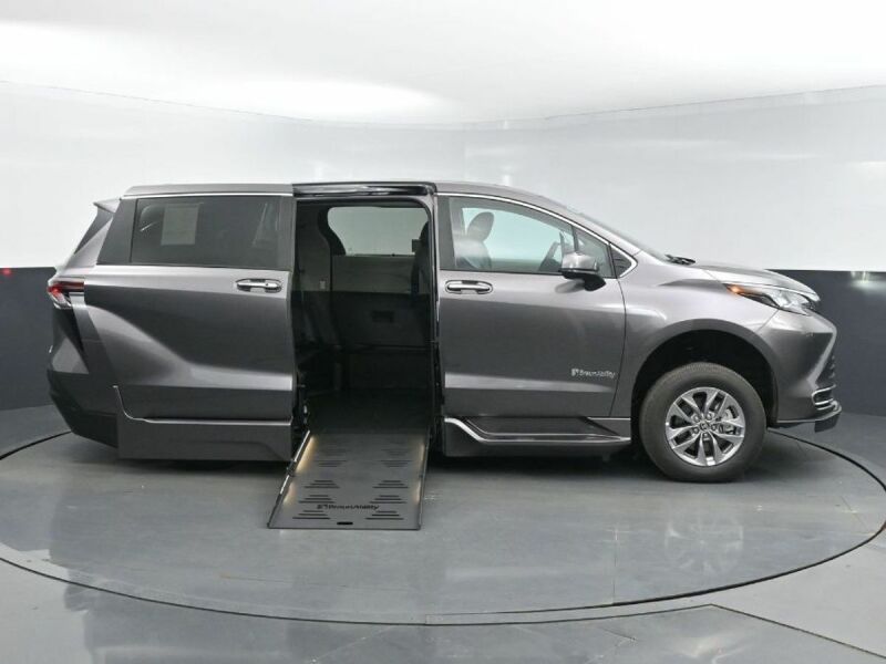 2024 Toyota Sienna