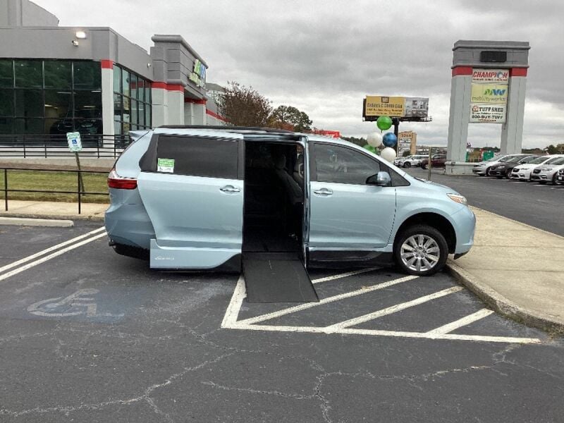 2017 Toyota Sienna