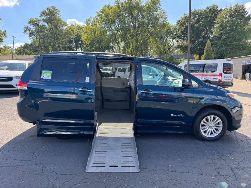 2011 Toyota Sienna