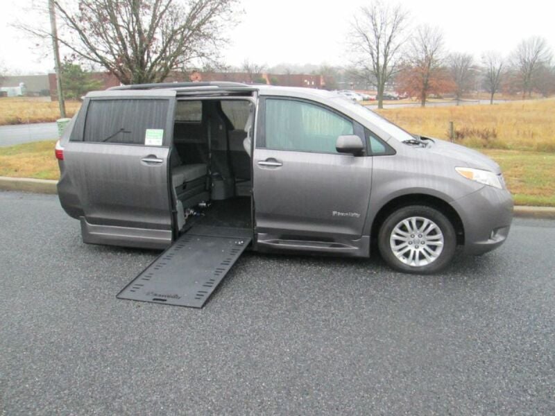 2017 Toyota Sienna