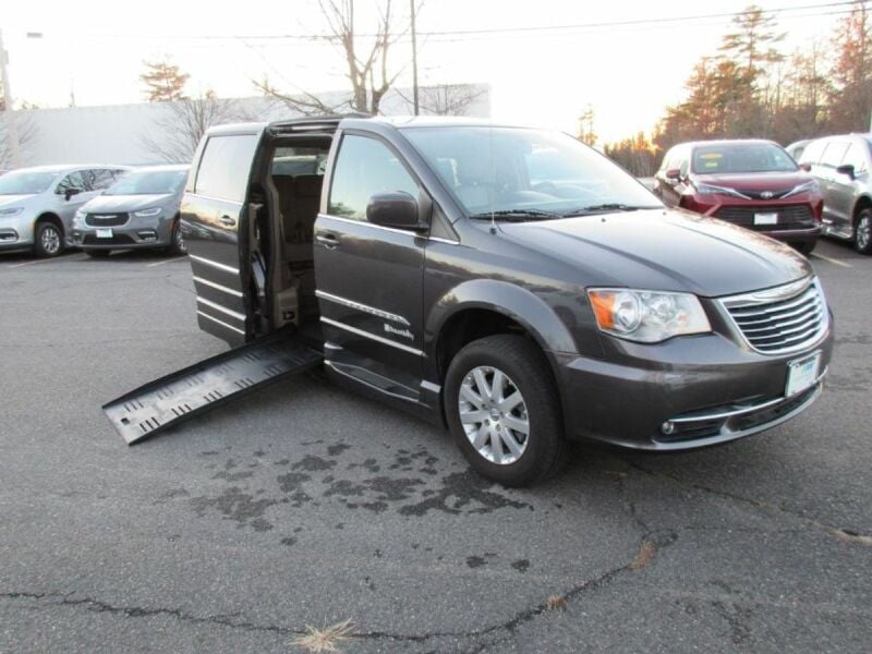 2016 Chrysler Town and Country