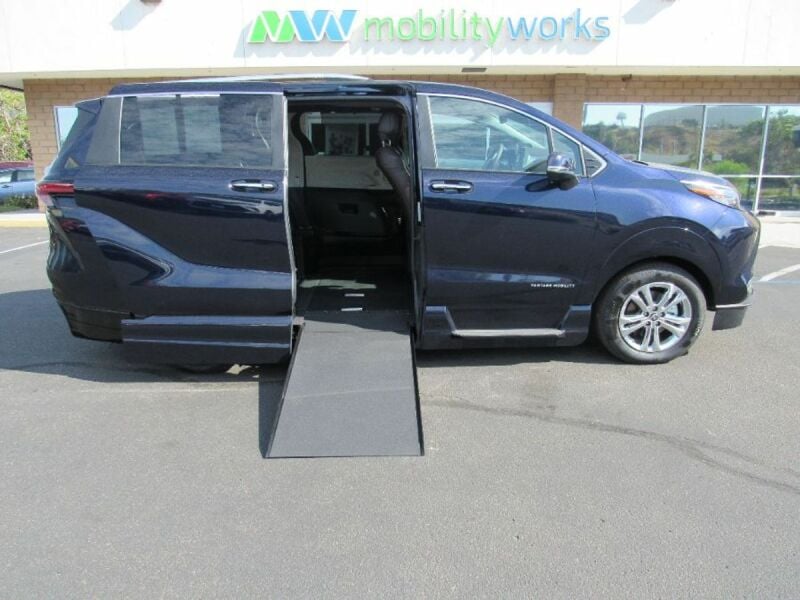 2024 Toyota Sienna