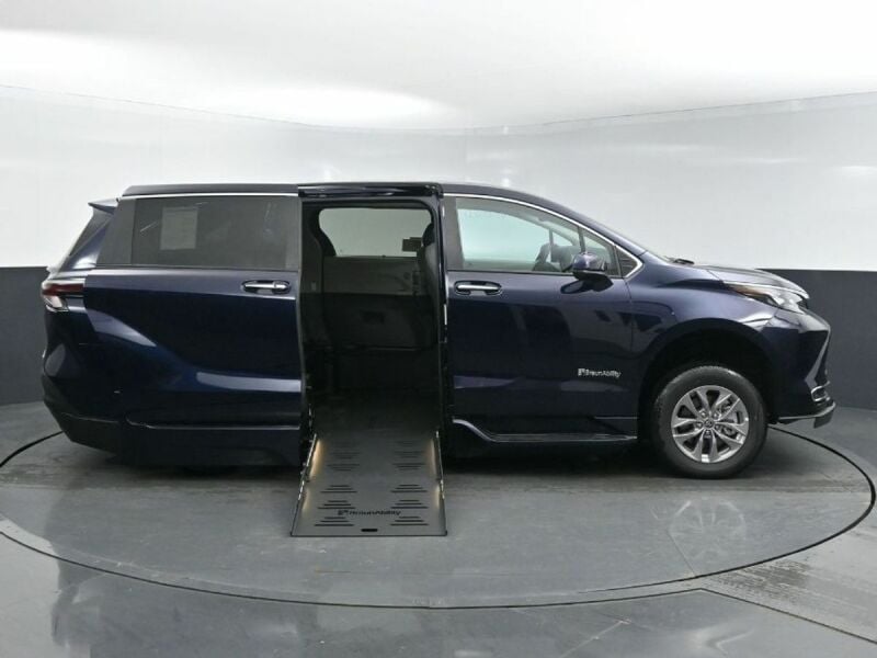 2024 Toyota Sienna