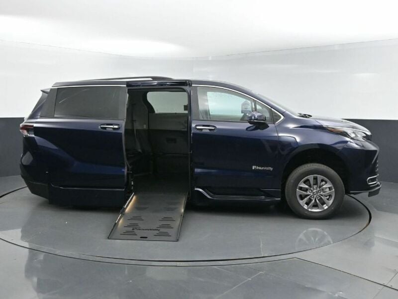 2024 Toyota Sienna