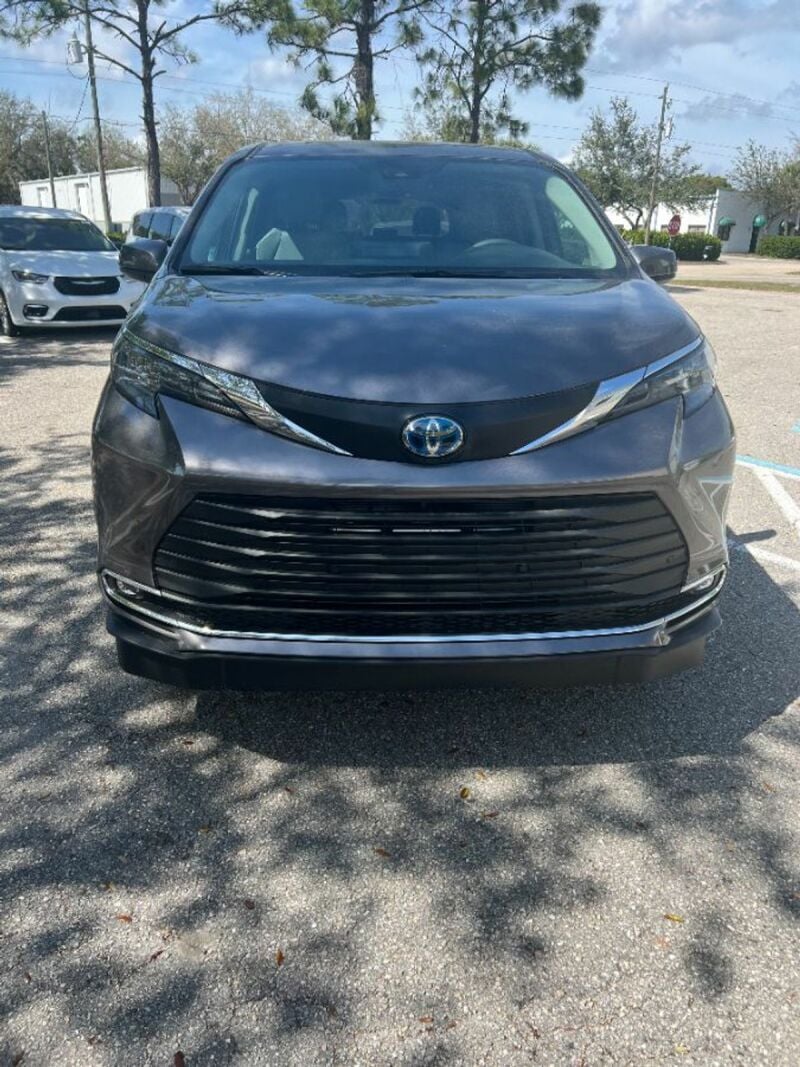 2024 Toyota Sienna