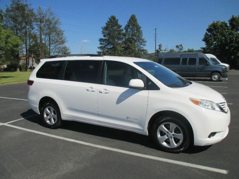 2016 Toyota Sienna