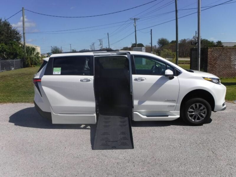 2021 Toyota Sienna