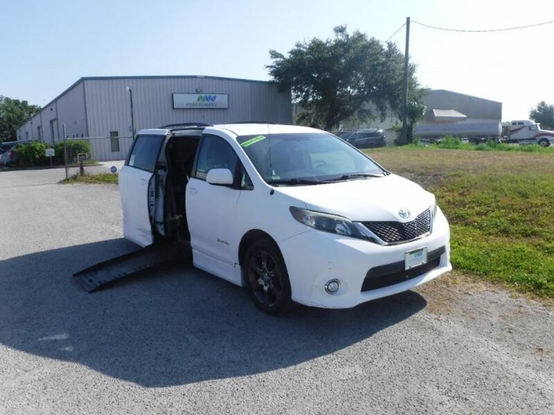 2011 Toyota Sienna