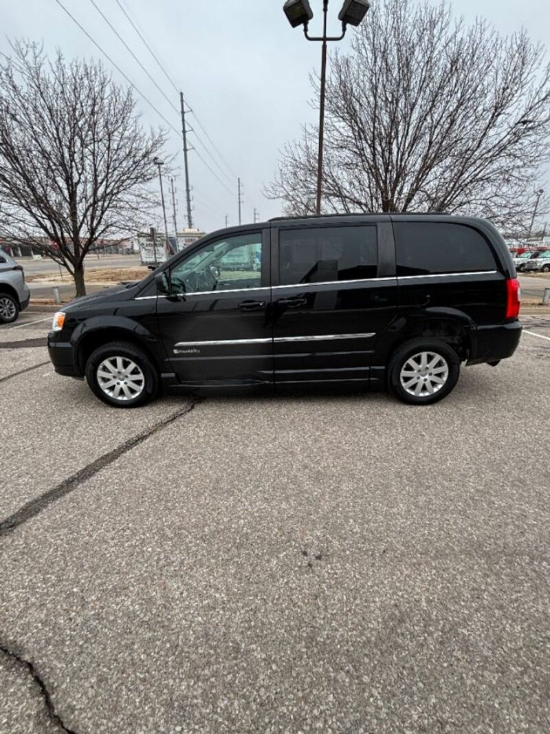 2015 Chrysler Town and Country