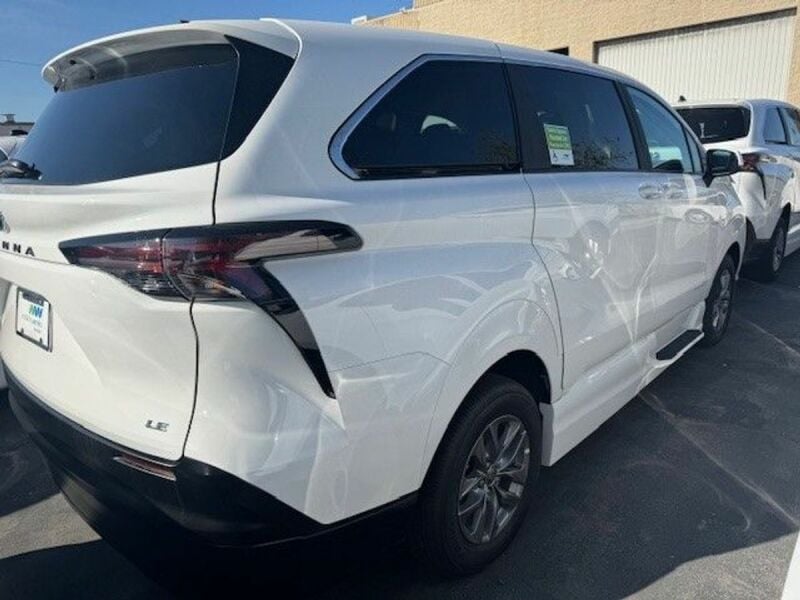 2025 Toyota Sienna