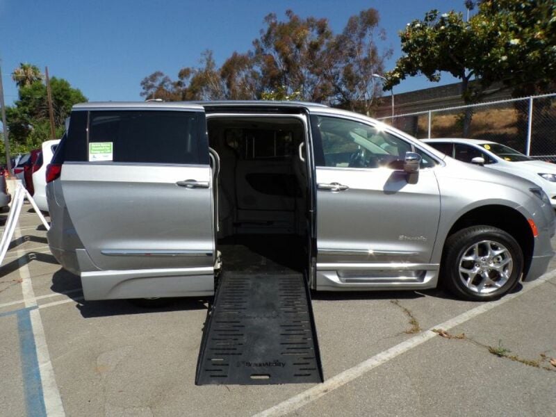 2017 Chrysler Pacifica