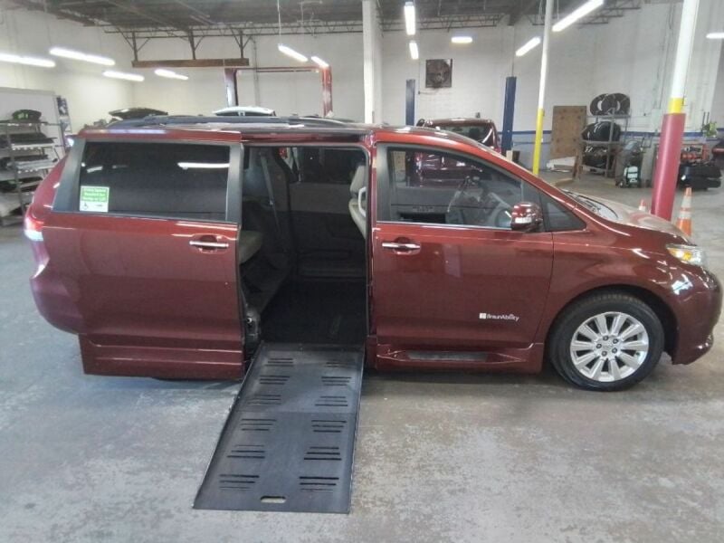 2013 Toyota Sienna