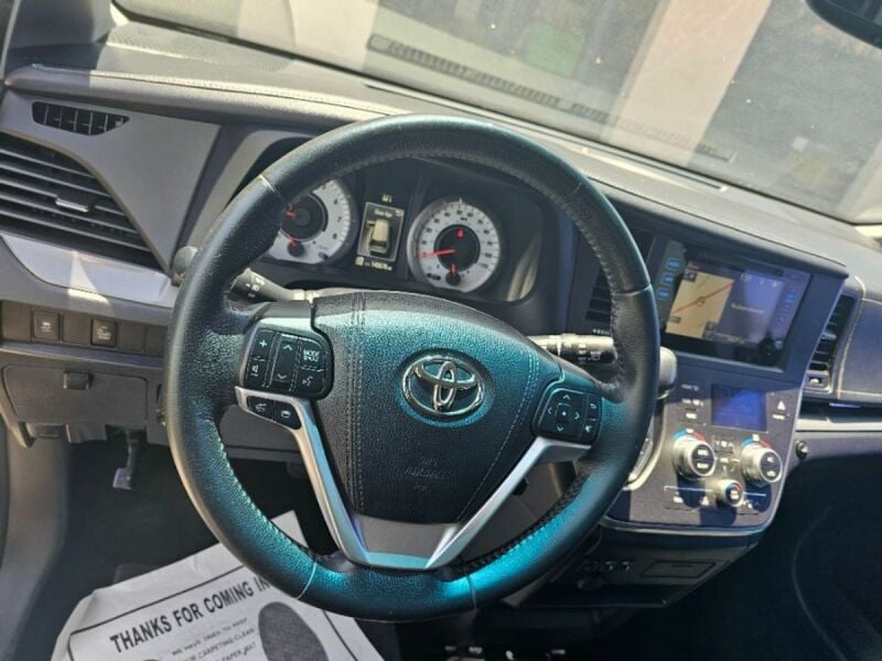 2015 Toyota Sienna