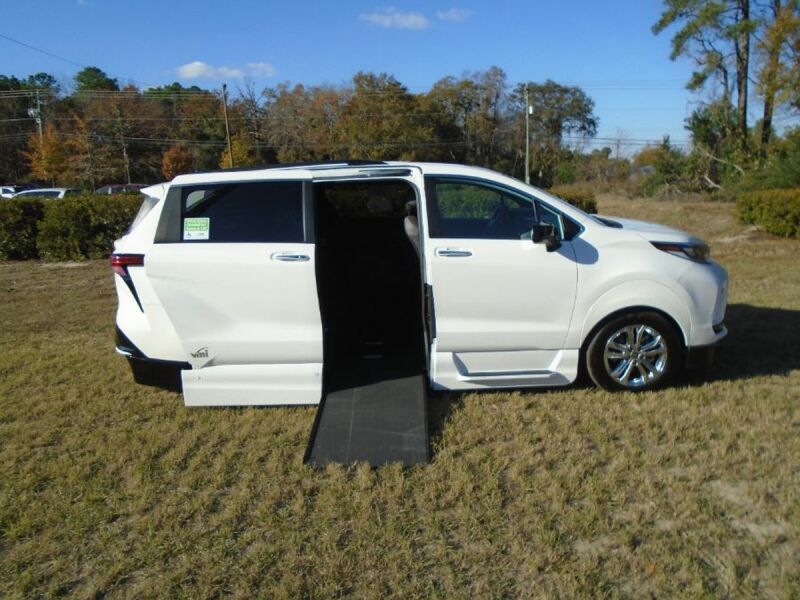 2023 Toyota Sienna