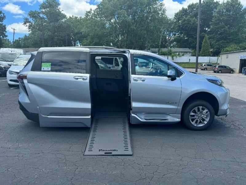 2024 Toyota Sienna